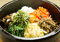 石焼きビビンバ